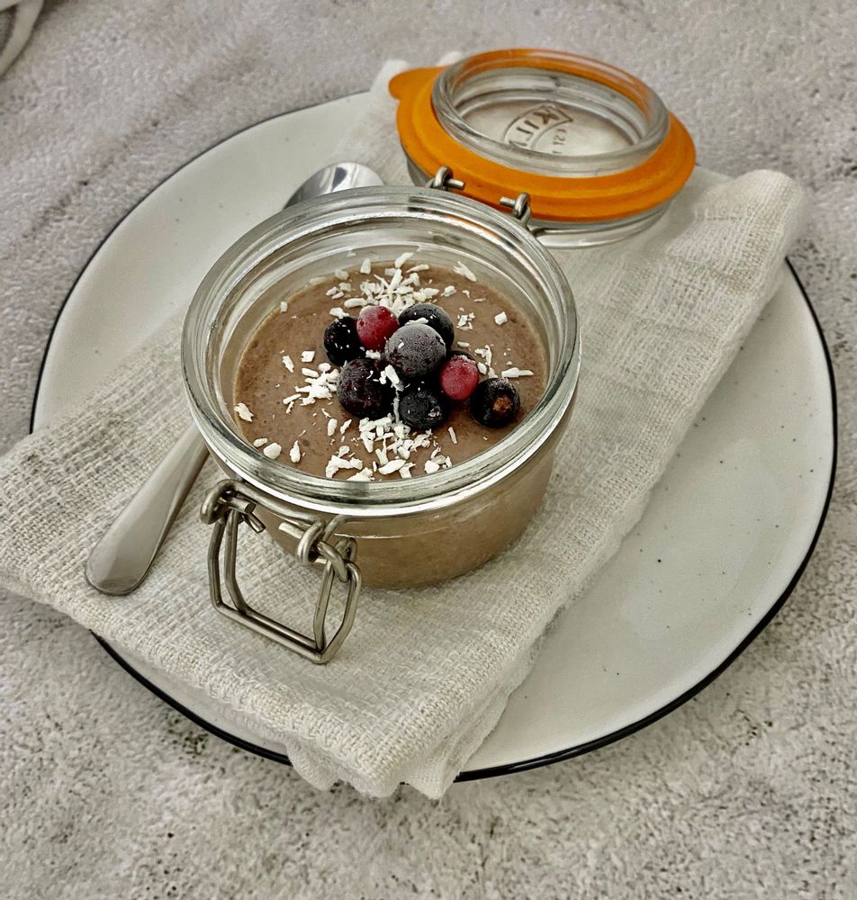 chocolateandberrymousse1.jpg