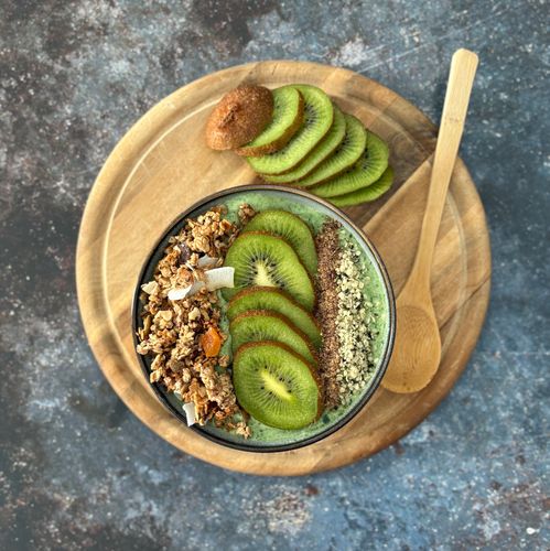 green-smoothie-bowl-gr