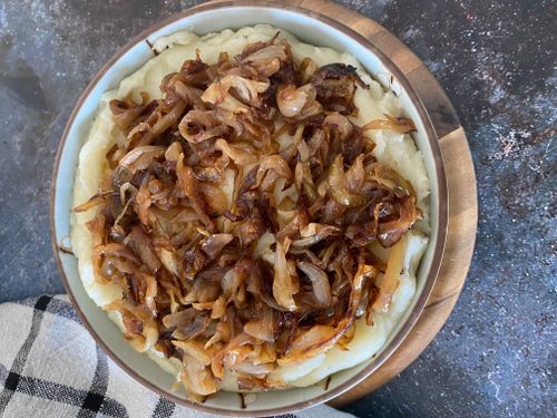 Mash with caramelized onions