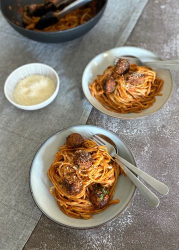 harissa-balls-pasta